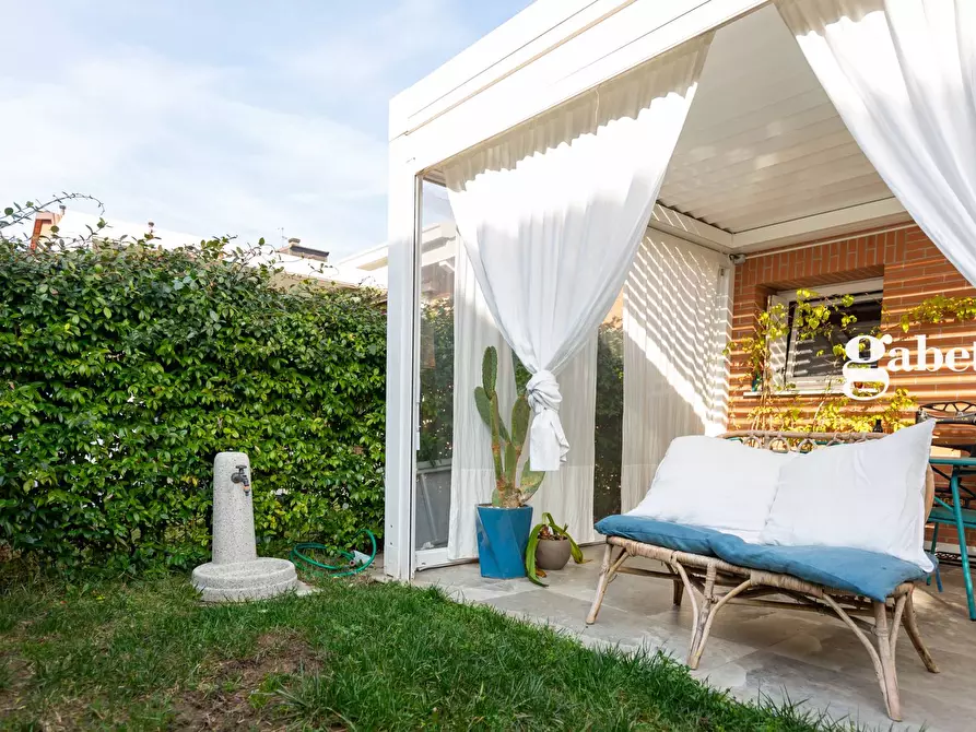 Immagine 13 di Villetta a schiera in vendita  in Via Setti Carraro 11 a Bernareggio