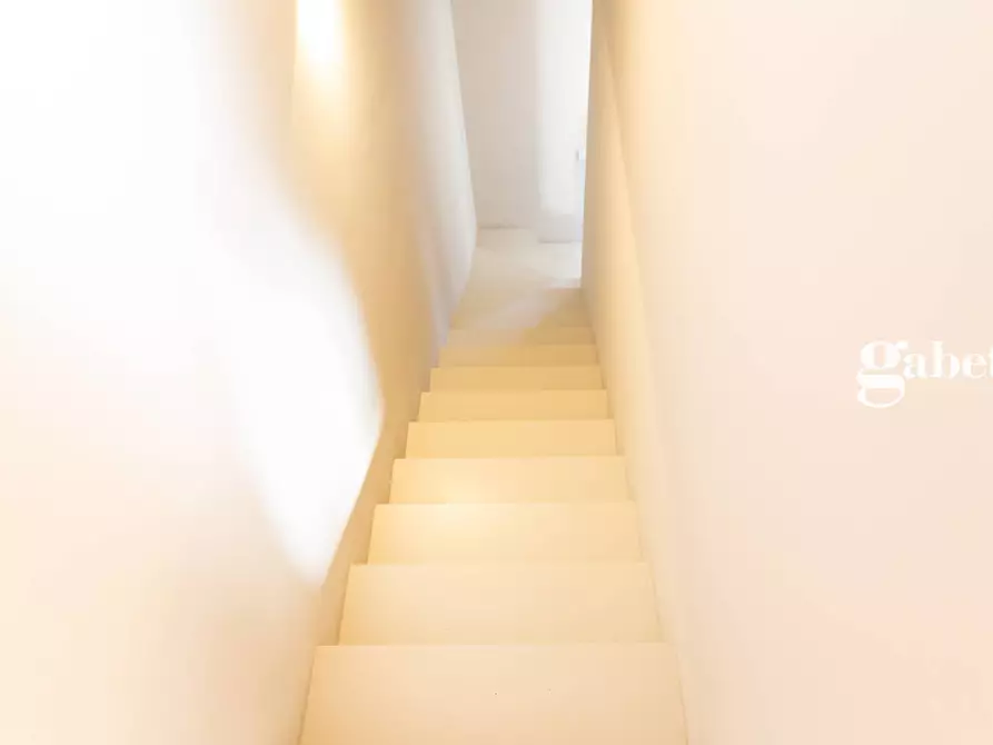 Immagine 22 di Villetta a schiera in vendita  in Via Setti Carraro 11 a Bernareggio