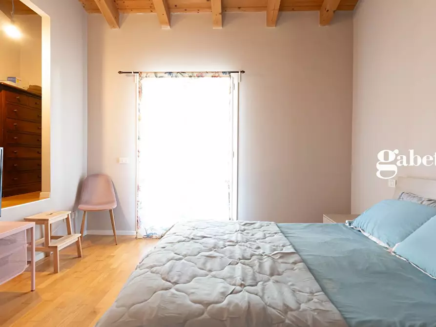 Immagine 25 di Villetta a schiera in vendita  in Via Setti Carraro 11 a Bernareggio