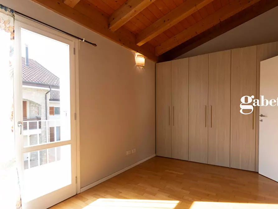 Immagine 34 di Villetta a schiera in vendita  in Via Setti Carraro 11 a Bernareggio