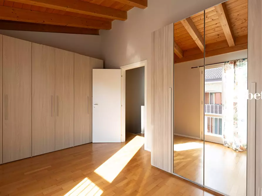 Immagine 35 di Villetta a schiera in vendita  in Via Setti Carraro 11 a Bernareggio