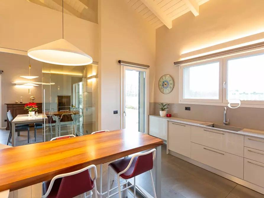 Immagine 15 di Villa in vendita  in Via Cappelletta 35/D a Sulbiate