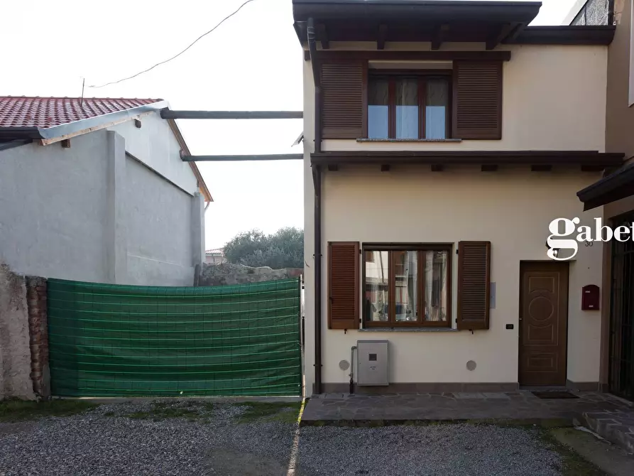 Immagine 5 di Casa indipendente in vendita  in Via Roma 13 a Roncello