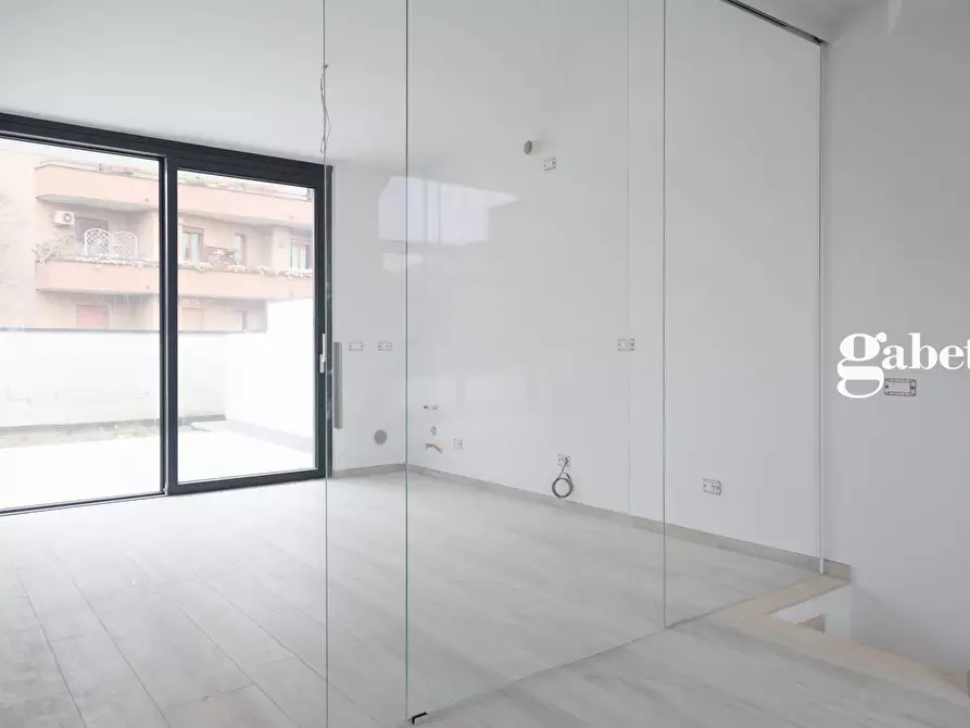 Immagine 5 di Villa in vendita  in Via fratelli Bandiera snc a Vimercate