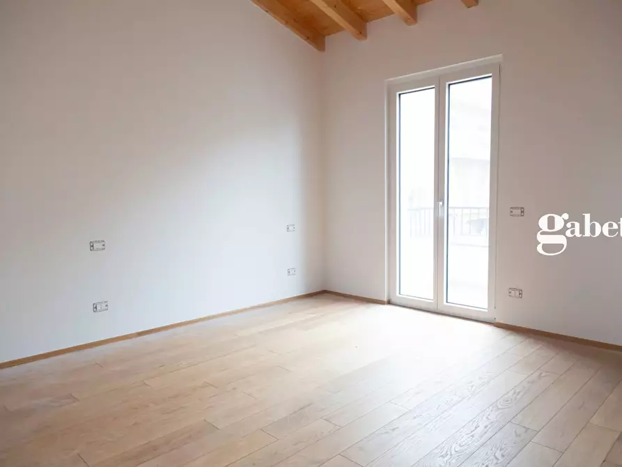 Immagine 23 di Villa in vendita  in Via fratelli Bandiera snc a Vimercate