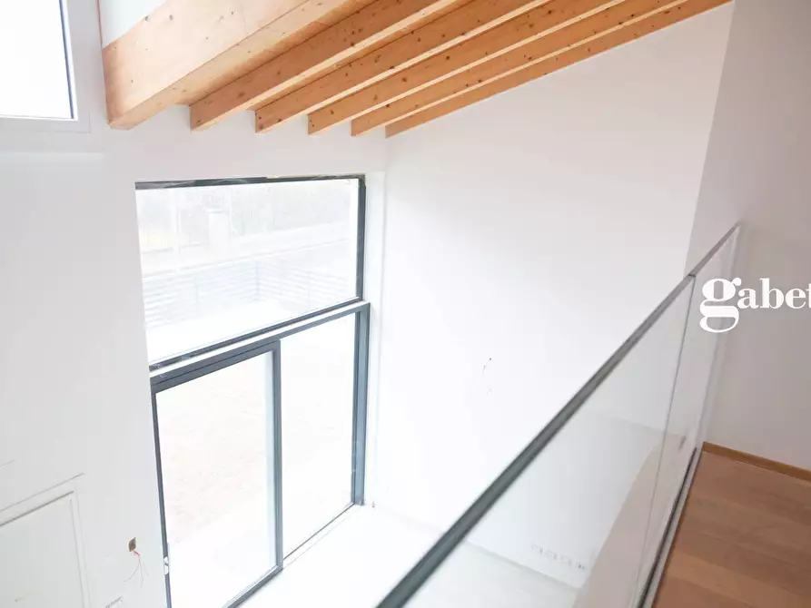 Immagine 35 di Villa in vendita  in Via fratelli Bandiera snc a Vimercate