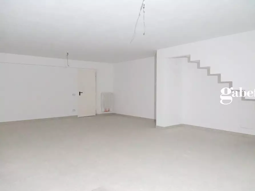 Immagine 39 di Villa in vendita  in Via fratelli Bandiera snc a Vimercate