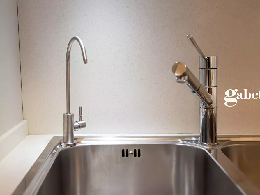 Immagine 13 di Appartamento in vendita  in Via Spinola 8 a Milano