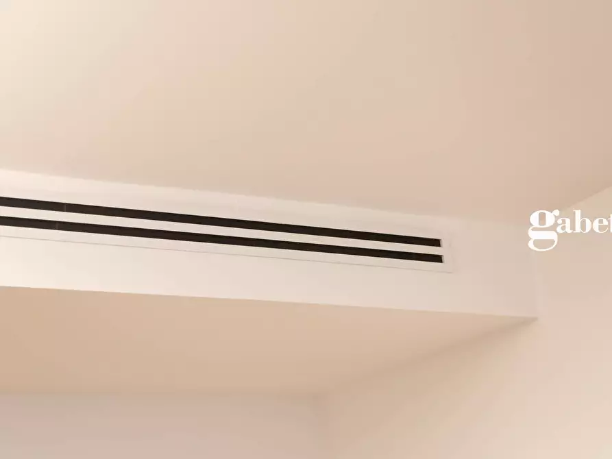 Immagine 24 di Appartamento in vendita  in Via Spinola 8 a Milano