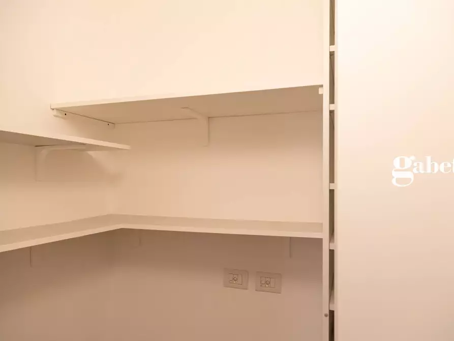 Immagine 43 di Appartamento in vendita  in Via Spinola 8 a Milano