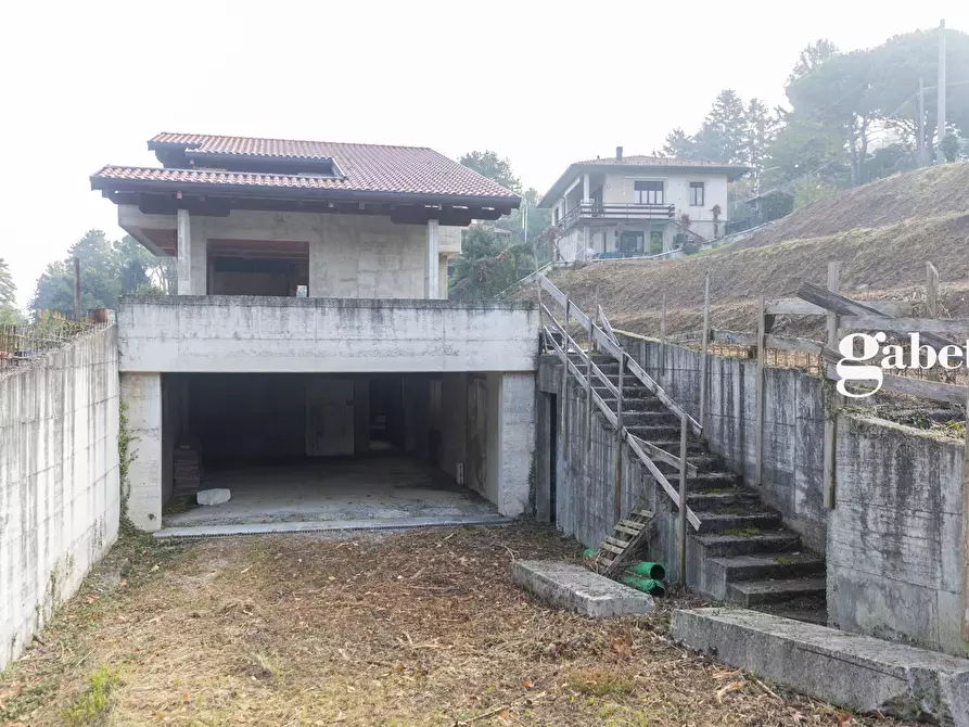 Immagine 11 di Villa in vendita  in Via Risorgimento 11 a Sirtori