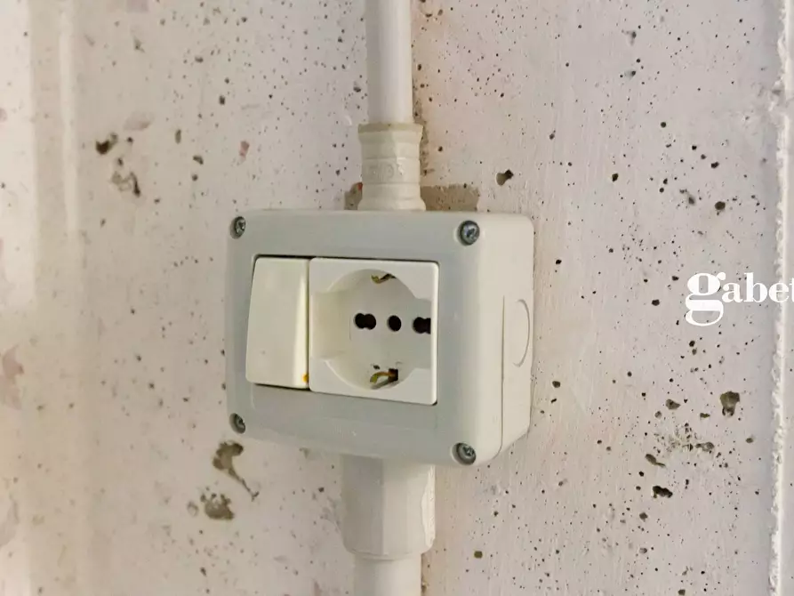 Immagine 34 di Attico in vendita  in VIA ISONZO a Lomagna