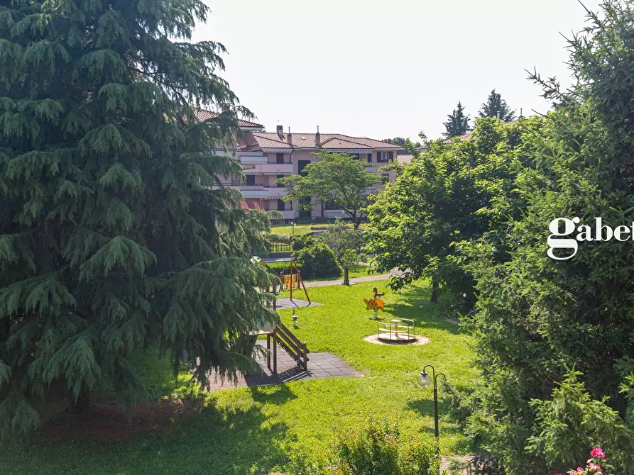 Immagine 45 di Villetta a schiera in vendita  in Via Donizetti 17 a Ronco Briantino