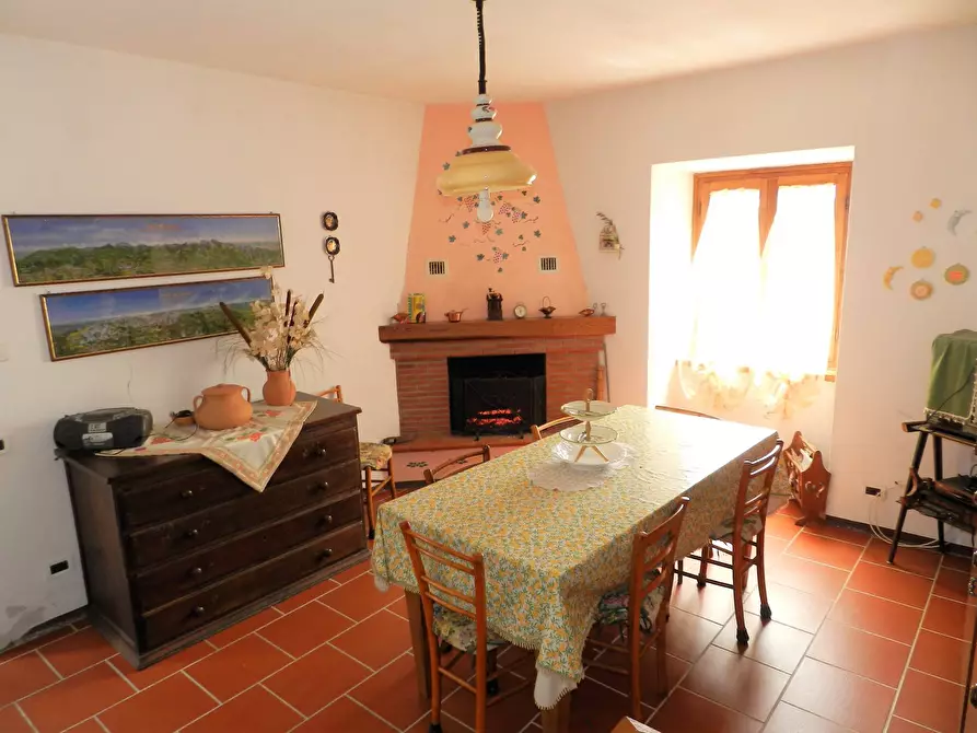 Immagine 9 di Casa indipendente in vendita  a Careggine