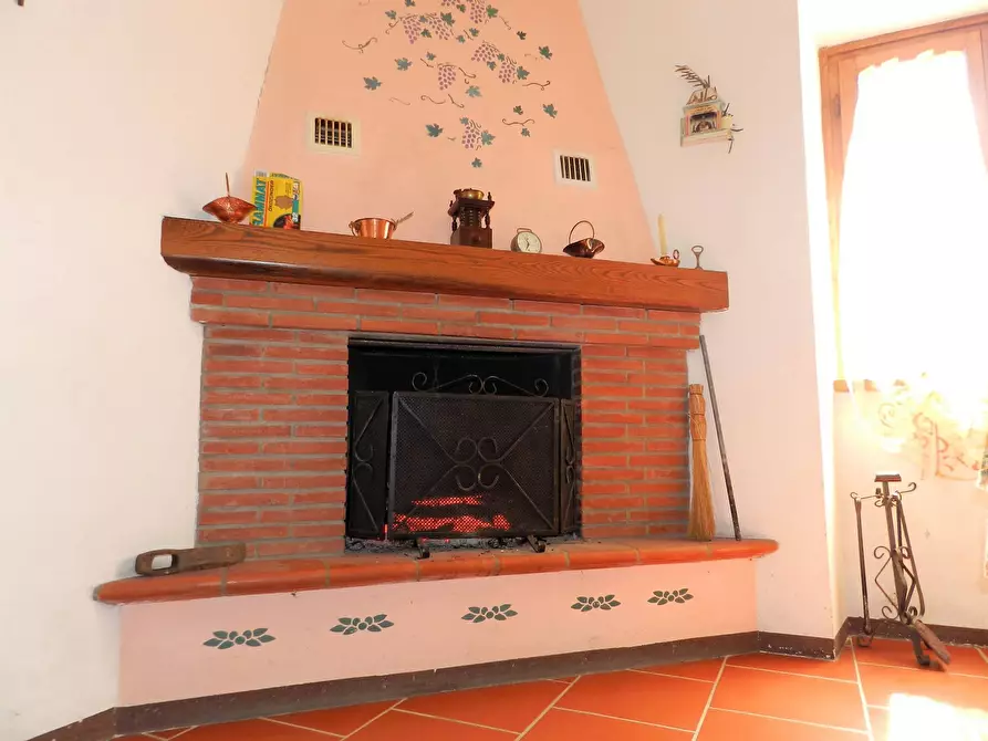 Immagine 10 di Casa indipendente in vendita  a Careggine