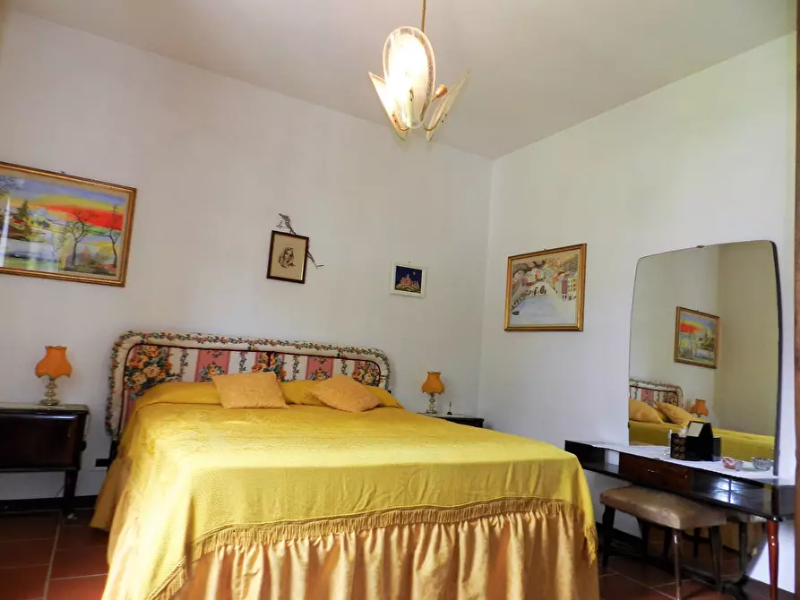 Immagine 18 di Casa indipendente in vendita  a Careggine