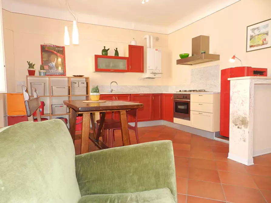 Immagine 3 di Appartamento in vendita  9 a Lucca