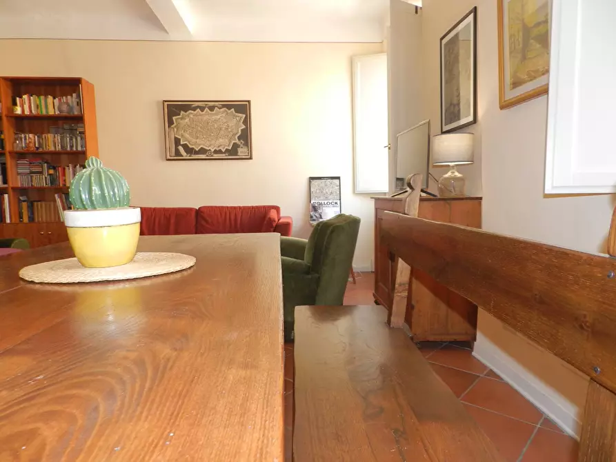 Immagine 8 di Appartamento in vendita  9 a Lucca