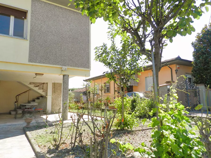 Immagine 46 di Casa semindipendente in vendita  3136 a Lucca