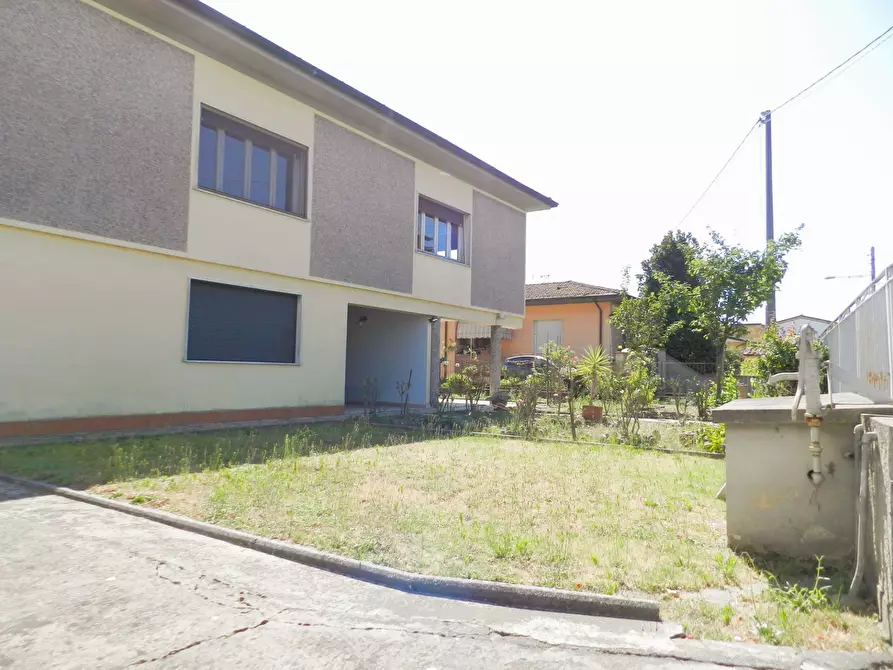 Immagine 51 di Casa semindipendente in vendita  3136 a Lucca