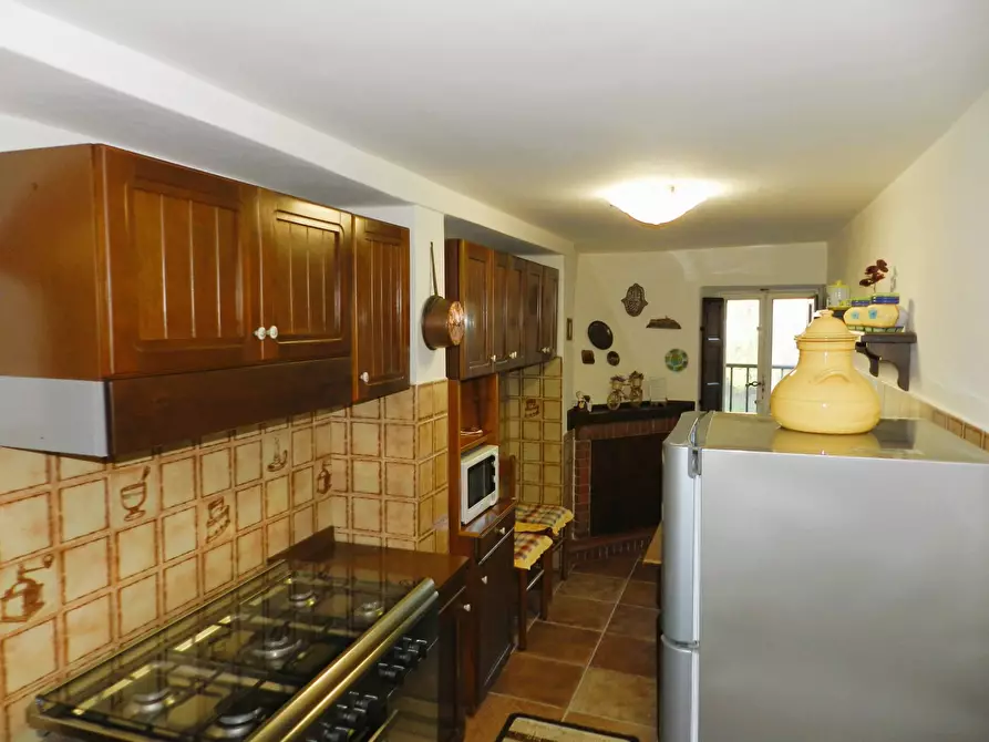 Immagine 24 di Rustico / casale in vendita  a Lucca