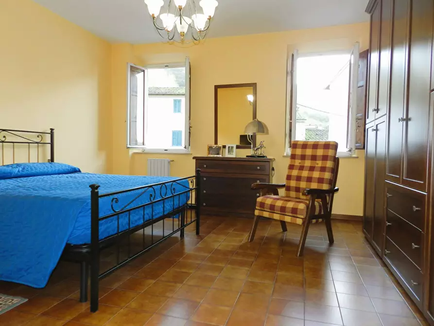 Immagine 26 di Rustico / casale in vendita  a Lucca