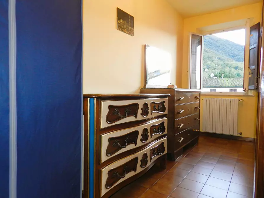 Immagine 43 di Rustico / casale in vendita  a Lucca