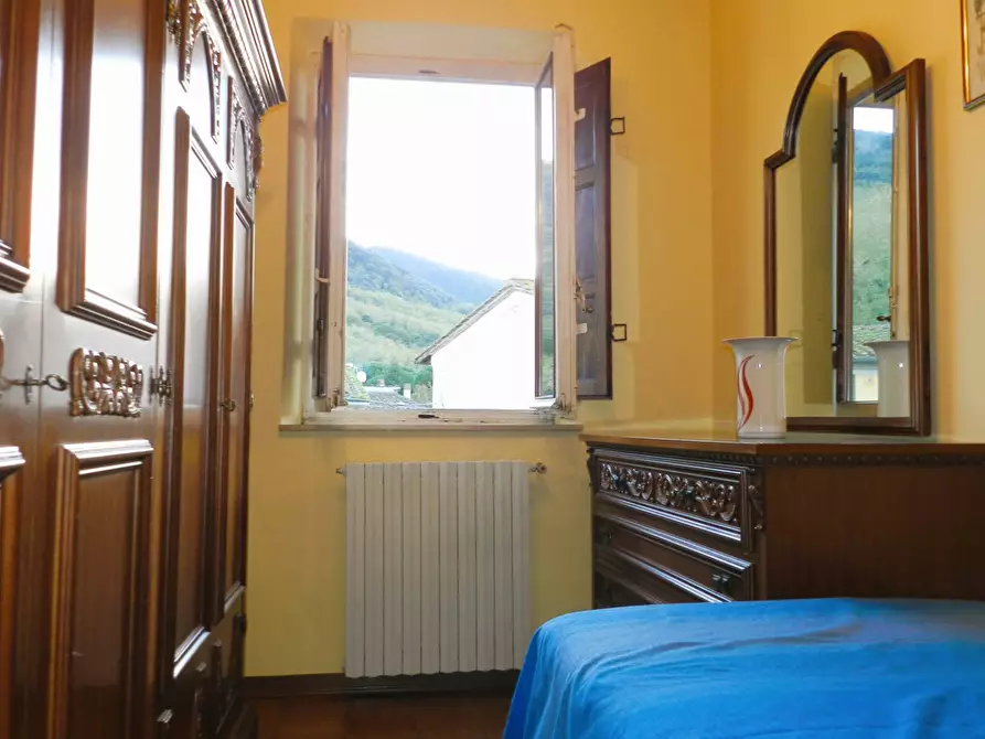 Immagine 48 di Rustico / casale in vendita  a Lucca