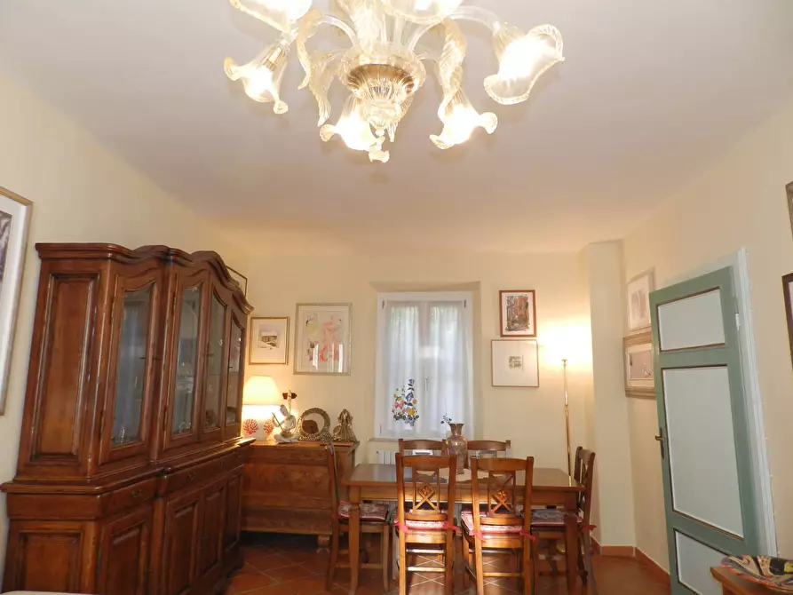 Immagine 7 di Casa semindipendente in vendita  a Lucca