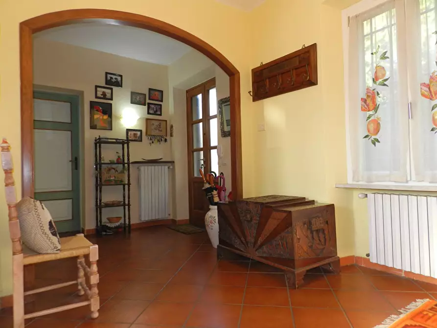 Immagine 15 di Casa semindipendente in vendita  a Lucca