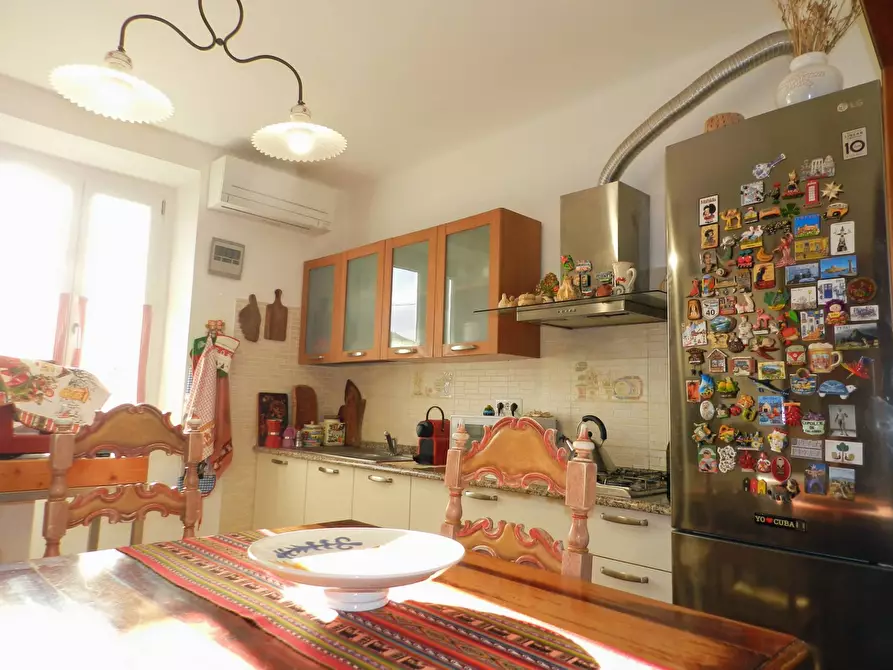 Immagine 22 di Casa semindipendente in vendita  a Lucca