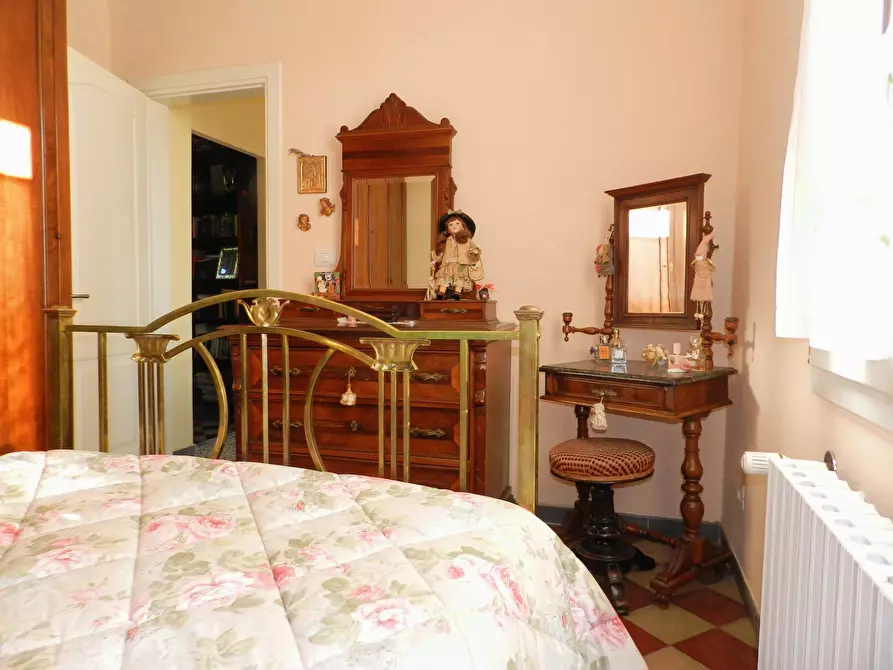 Immagine 41 di Casa semindipendente in vendita  a Lucca