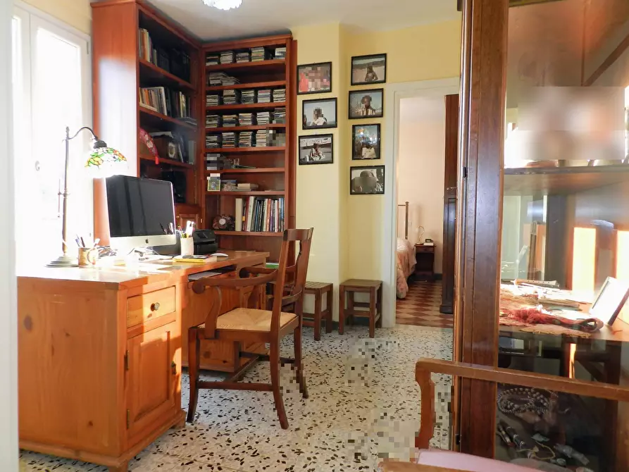 Immagine 44 di Casa semindipendente in vendita  a Lucca