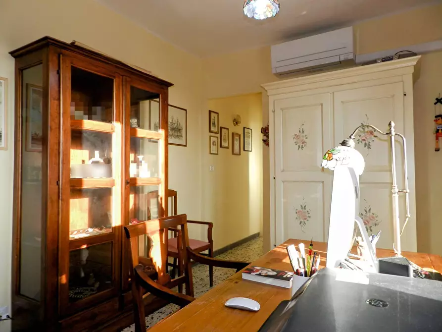 Immagine 49 di Casa semindipendente in vendita  a Lucca