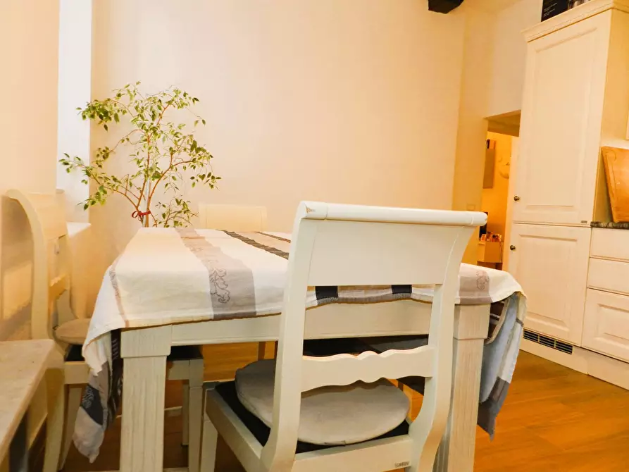 Immagine 9 di Appartamento in vendita  71 a Lucca