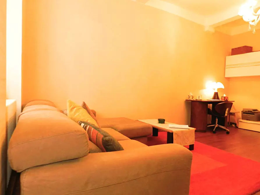 Immagine 22 di Appartamento in vendita  71 a Lucca