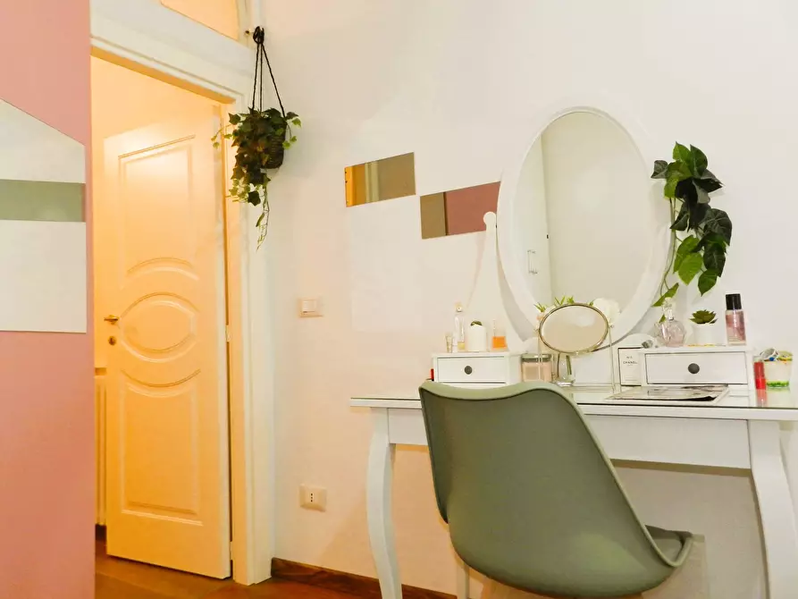 Immagine 34 di Appartamento in vendita  71 a Lucca