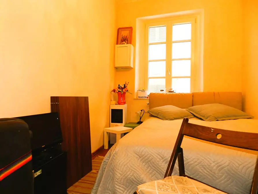 Immagine 43 di Appartamento in vendita  71 a Lucca