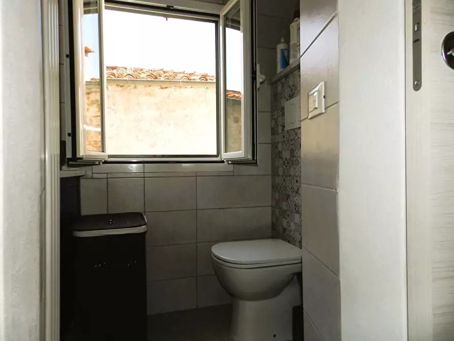 Immagine 44 di Appartamento in vendita  71 a Lucca