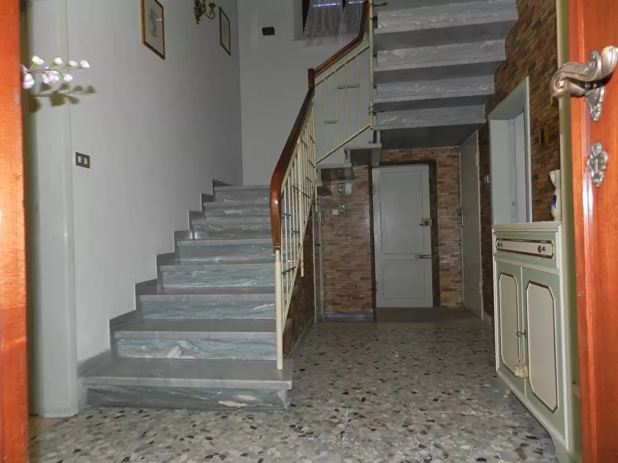 Immagine 18 di Villa in vendita  2037 a Lucca