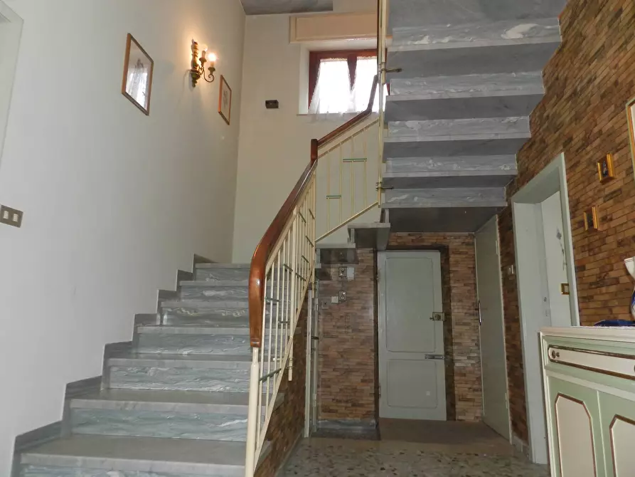 Immagine 25 di Villa in vendita  2037 a Lucca