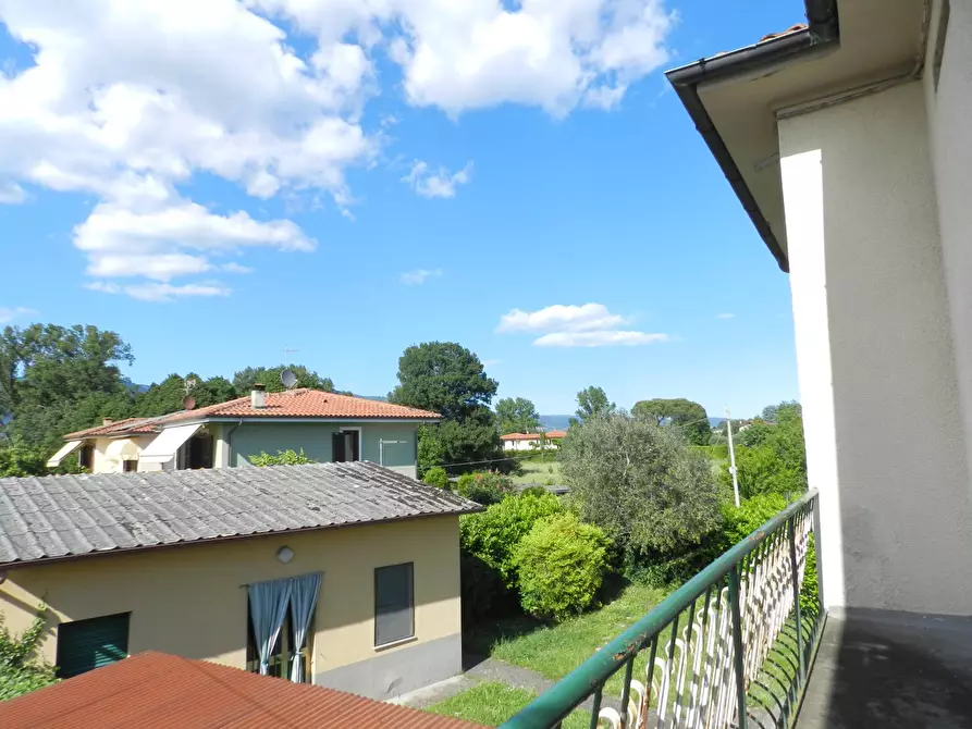 Immagine 33 di Villa in vendita  2037 a Lucca