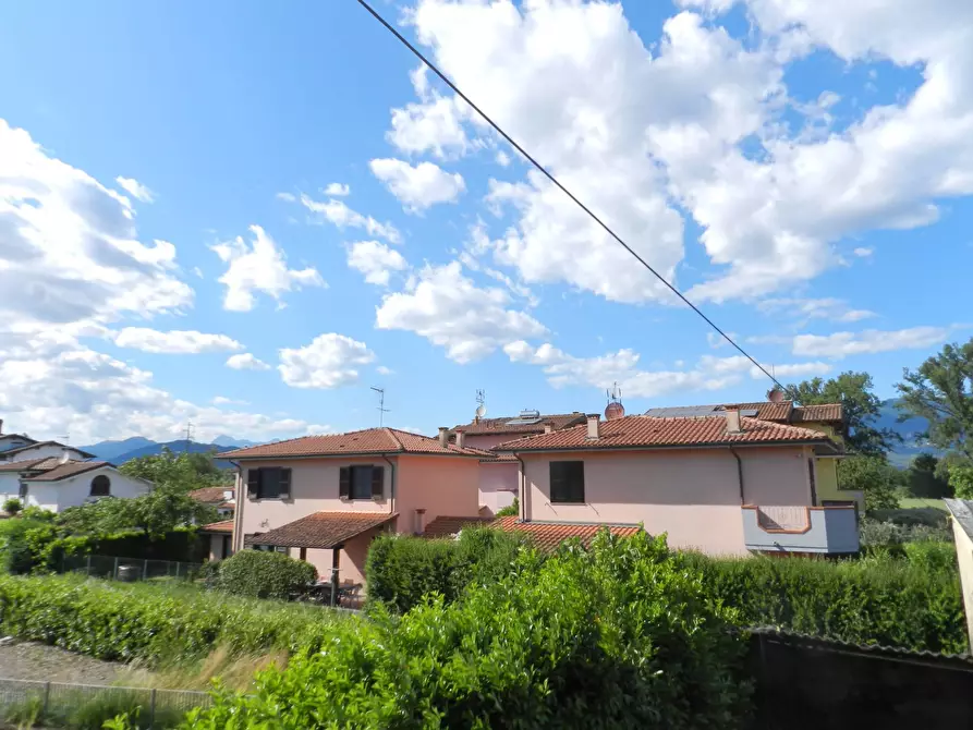 Immagine 34 di Villa in vendita  2037 a Lucca