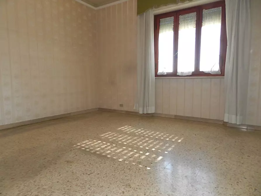 Immagine 41 di Villa in vendita  2037 a Lucca