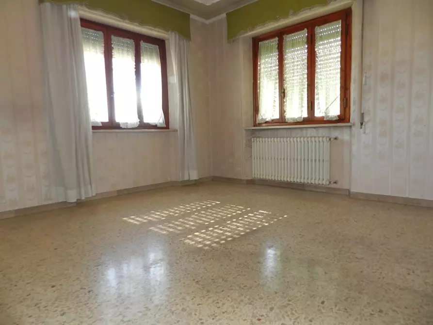 Immagine 42 di Villa in vendita  2037 a Lucca