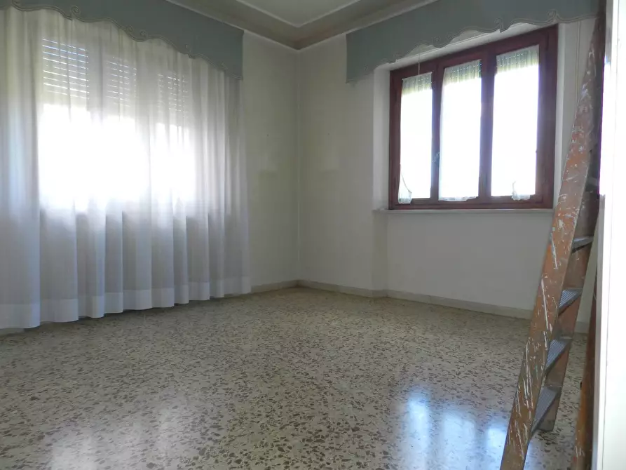 Immagine 45 di Villa in vendita  2037 a Lucca