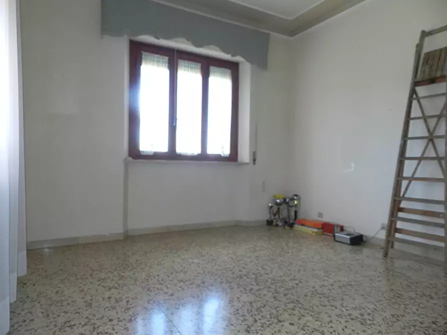 Immagine 46 di Villa in vendita  2037 a Lucca