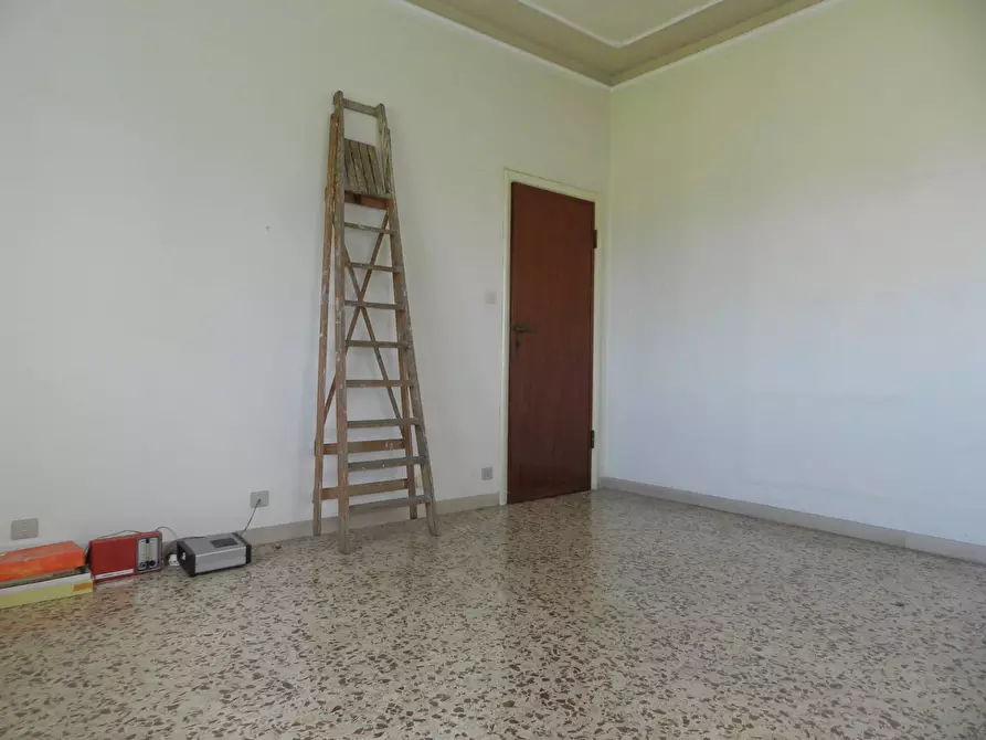 Immagine 47 di Villa in vendita  2037 a Lucca