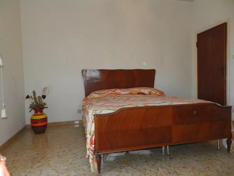 Immagine 54 di Villa in vendita  2037 a Lucca