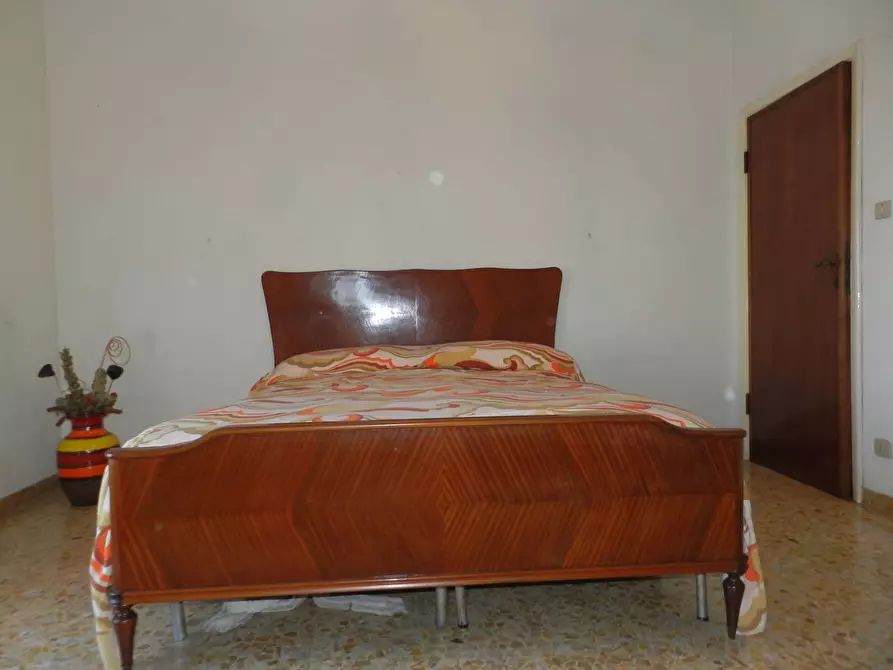 Immagine 56 di Villa in vendita  2037 a Lucca